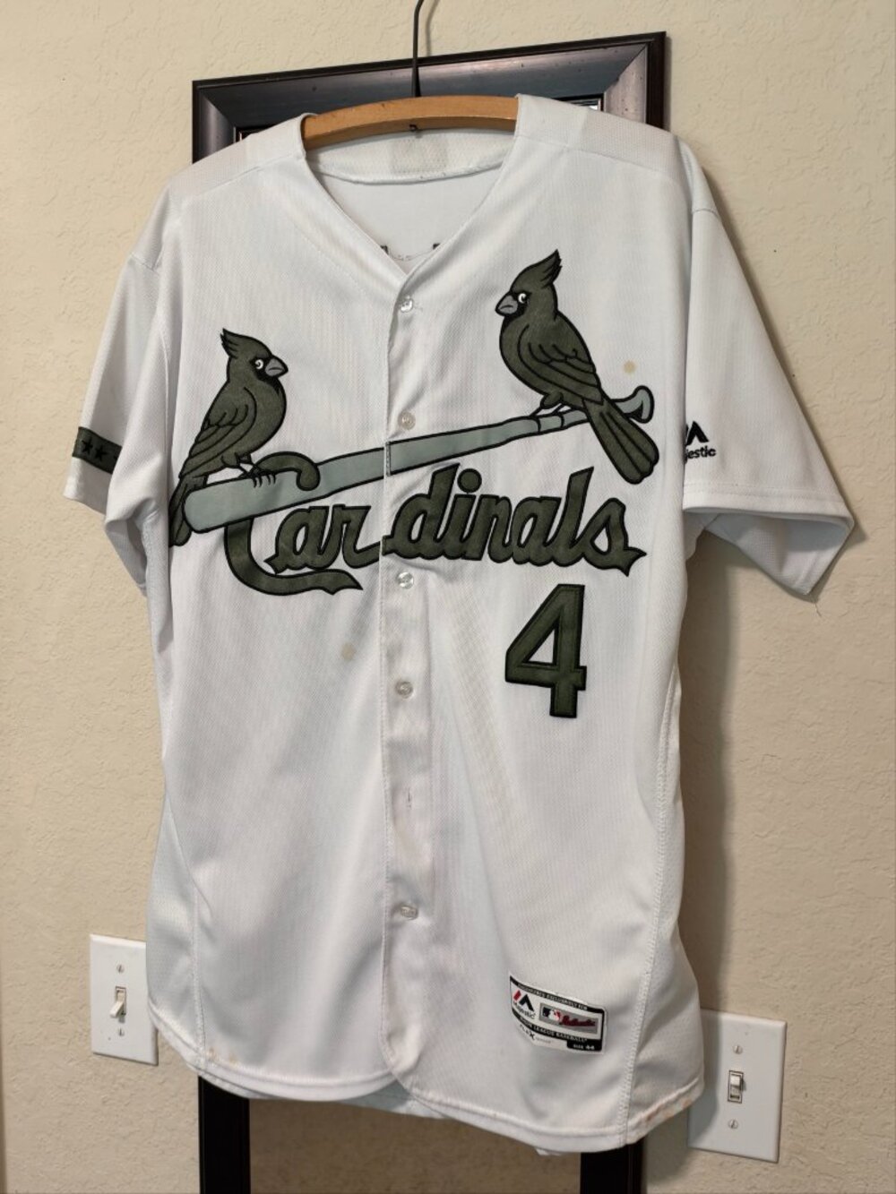 Majestic St. Louis Cardinals Yadier Molina #4 Jersey White Size 44